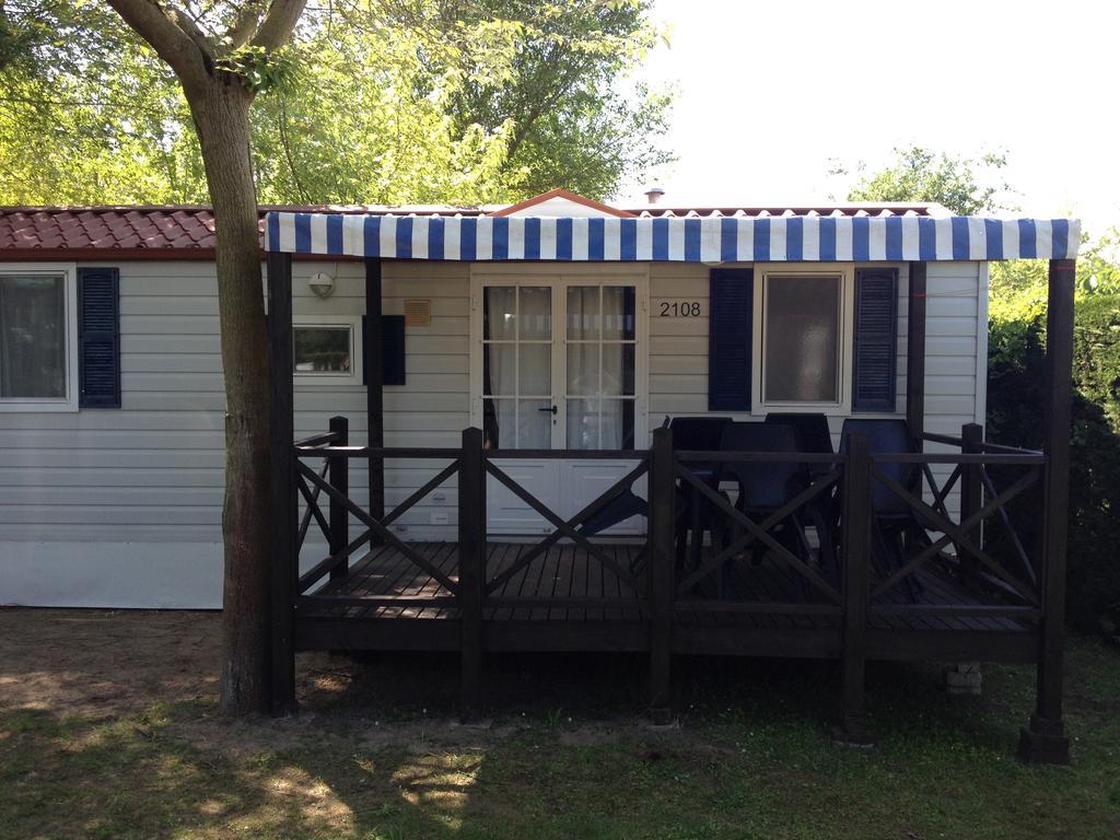 Oliholiday Mobilehomes - Cavallino Exterior photo